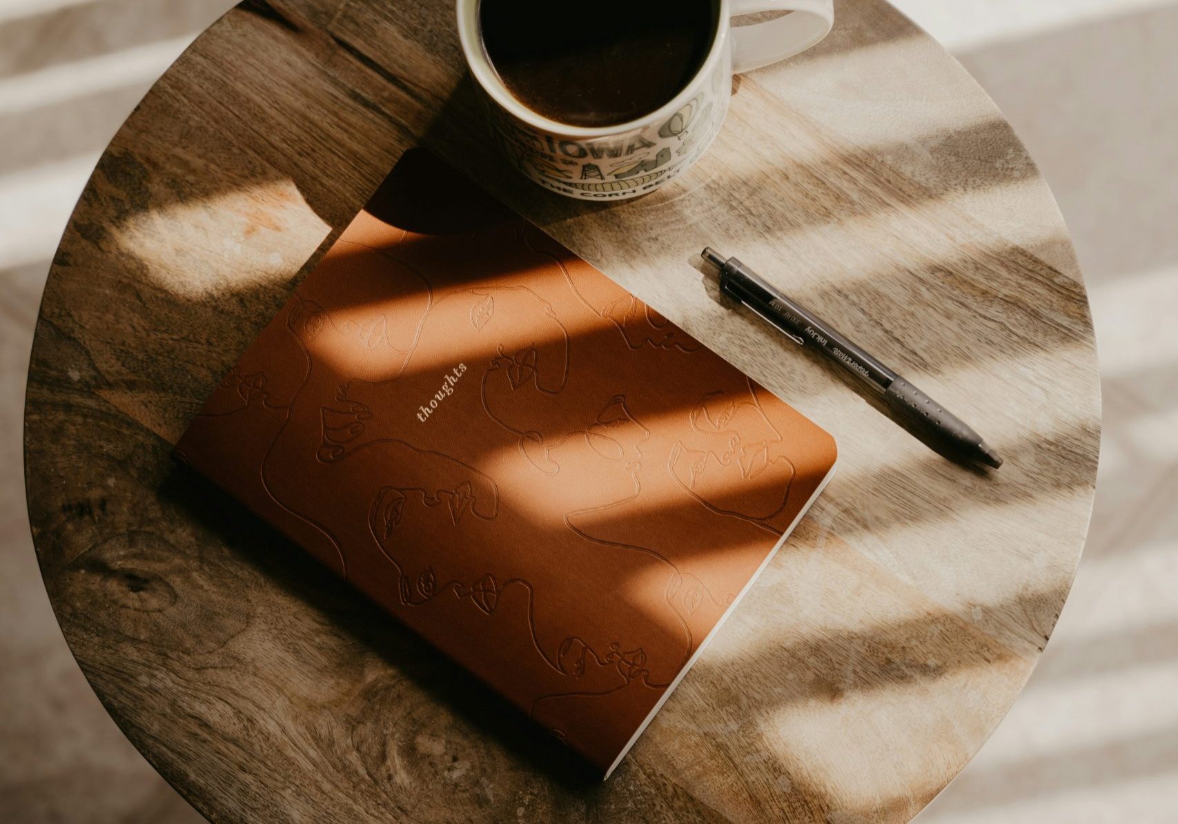 andres-molina-8CGOX7oSMbI-unsplash